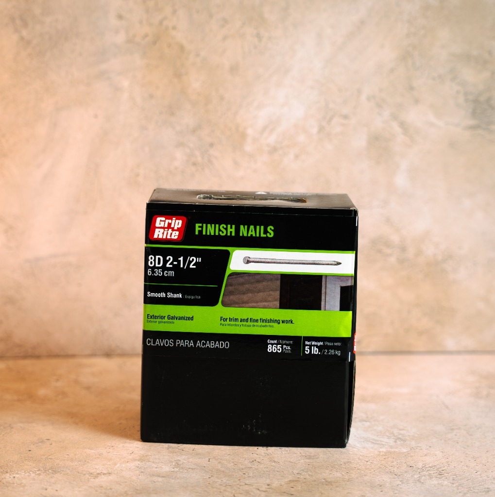 Grip-Rite 8D 2-1/2 inch exterior galvanized finish nails 5 lb box 865 pcs