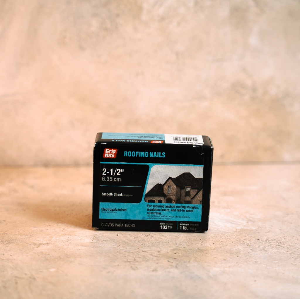 Grip-Rite 2-1/2 inch electrogalvanized roofing nails 1 lb box 103 pcs